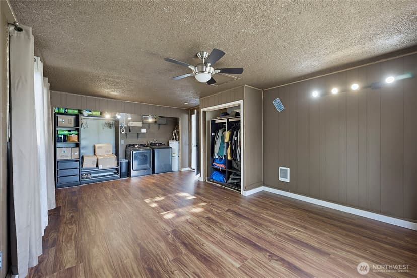 Property photo for 1010 S 88th Street, Tacoma photo 12