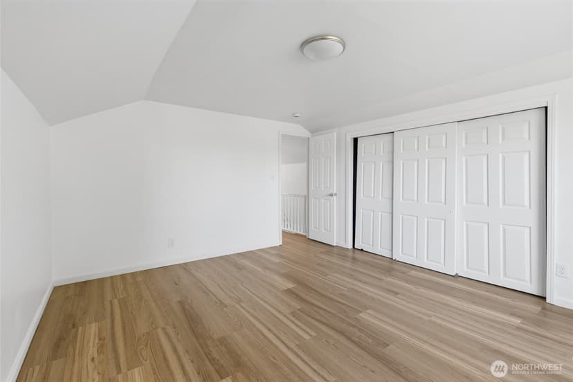 Property photo for 950 I Street NE, Auburn photo 19