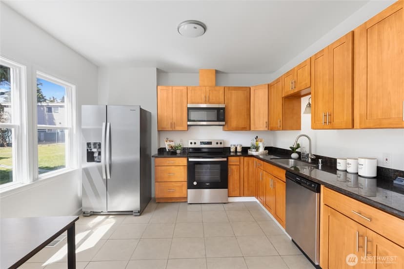 Property photo for 950 I Street NE, Auburn photo 8