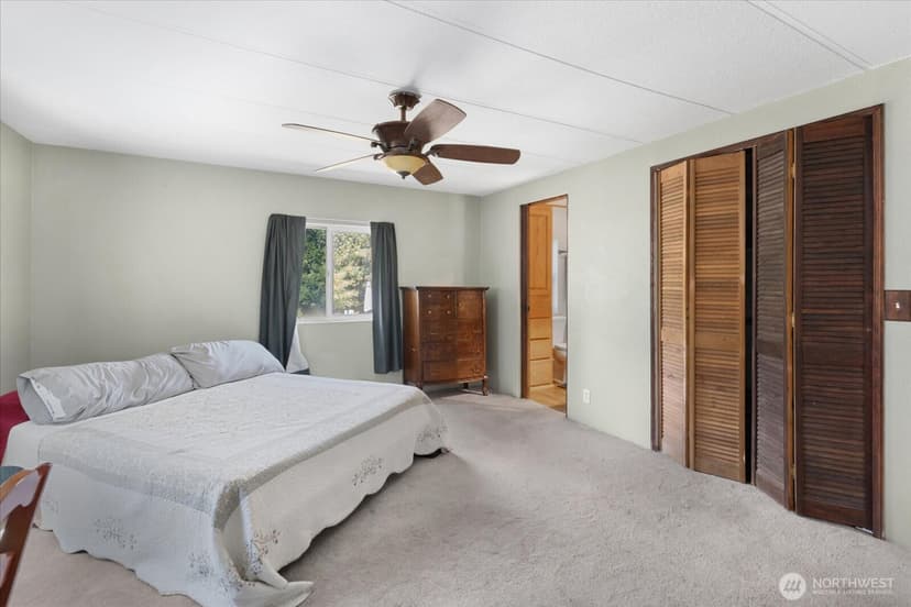 Property photo for 15613 11th Avenue NE, Arlington photo 16