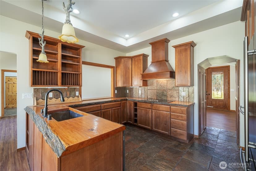 Property photo for 710 Antoine Creek Road, Chelan photo 12