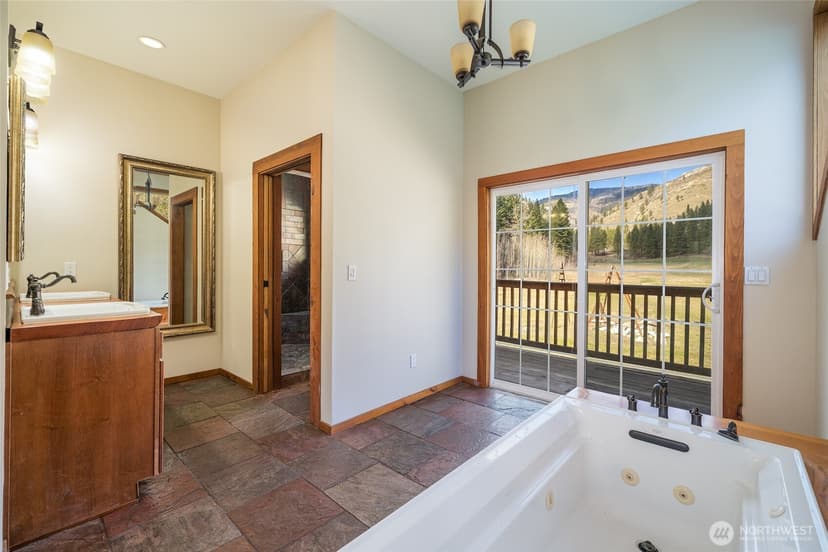 Property photo for 710 Antoine Creek Road, Chelan photo 19