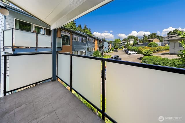 Property photo for 15142 65th Avenue S #318, Tukwila photo 4