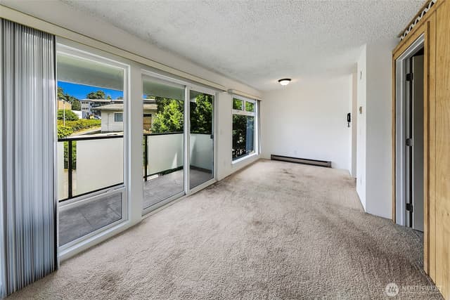 Property photo for 15142 65th Avenue S #318, Tukwila photo 3