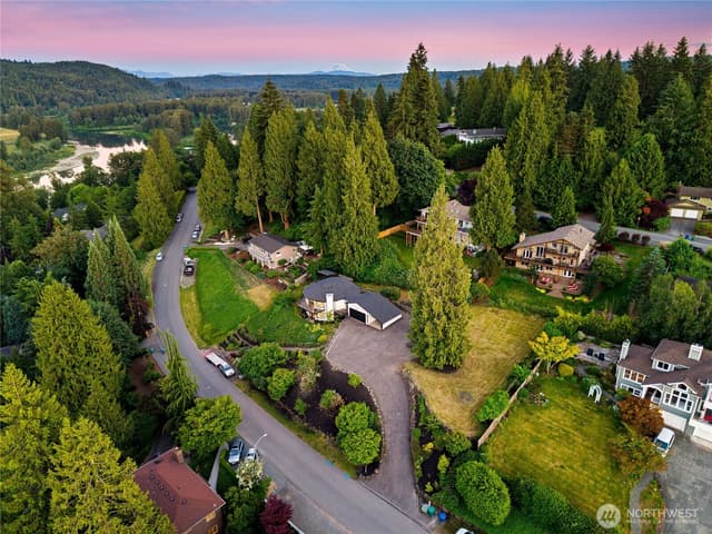 Property photo for 10324 133rd Place SE, Snohomish photo 5