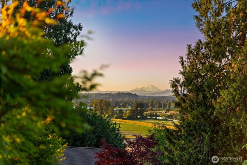 Property photo for 10324 133rd Place SE, Snohomish photo 2