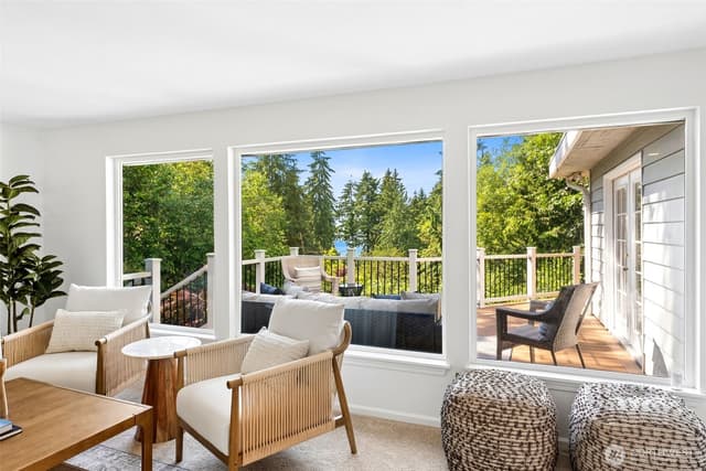 Property photo for 16461 Marine View Drive SW, Burien photo 5