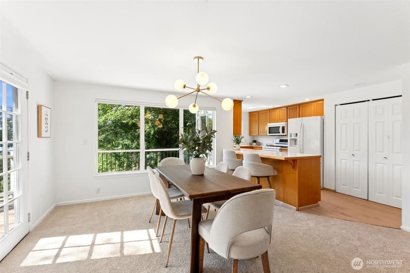 Property photo for 16461 Marine View Drive SW, Burien photo 8