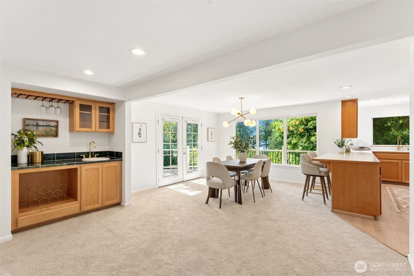 Property photo for 16461 Marine View Drive SW, Burien photo 7