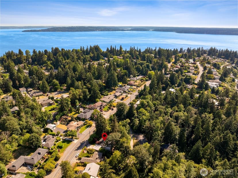 Property photo for 16461 Marine View Drive SW, Burien photo 25