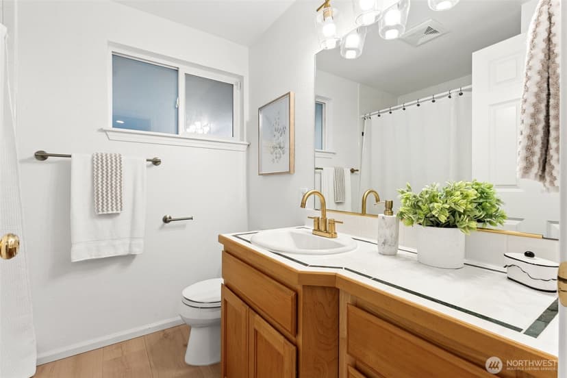 Property photo for 16461 Marine View Drive SW, Burien photo 15