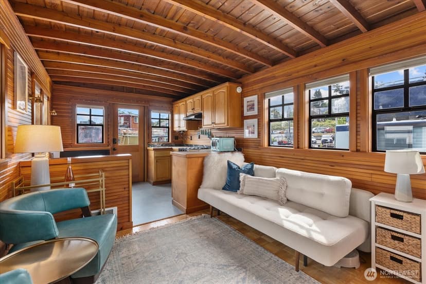 Property photo for 2401 N Northlake Way #E7, Seattle photo 10