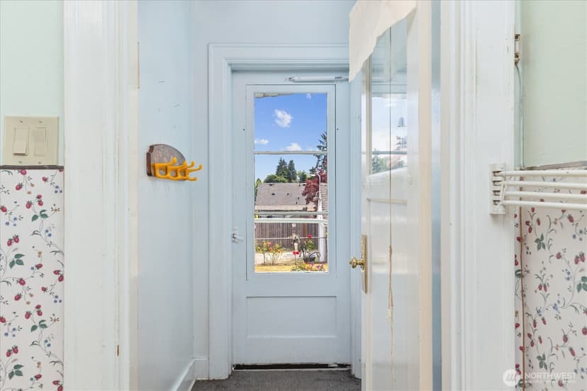 Property photo for 5625 S Sheridan Avenue, Tacoma photo 9