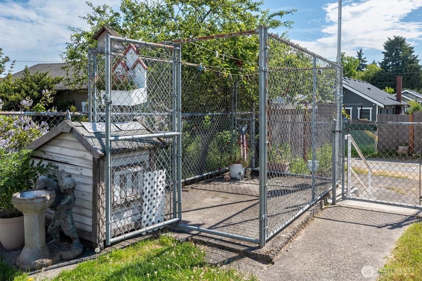 Property photo for 5625 S Sheridan Avenue, Tacoma photo 27