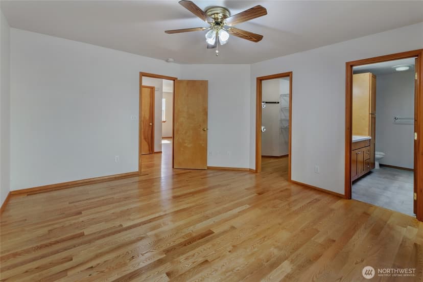 Property photo for 12618 Naomilawn Drive SW, Lakewood photo 19