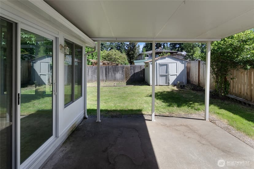 Property photo for 12618 Naomilawn Drive SW, Lakewood photo 32