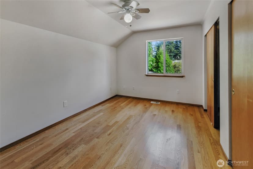 Property photo for 12618 Naomilawn Drive SW, Lakewood photo 22