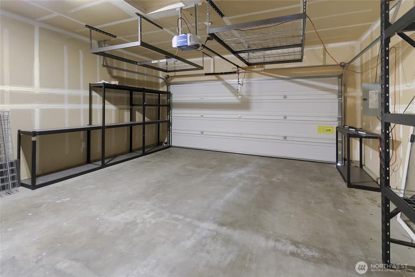 Property photo for 12618 Naomilawn Drive SW, Lakewood photo 31