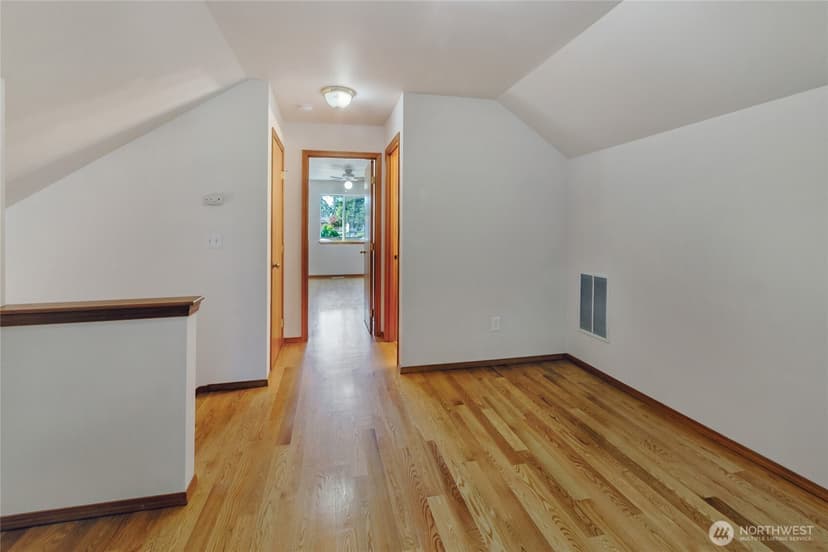 Property photo for 12618 Naomilawn Drive SW, Lakewood photo 23