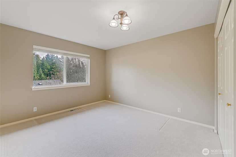 Property photo for 9118 133rd Court NE, Redmond photo 18