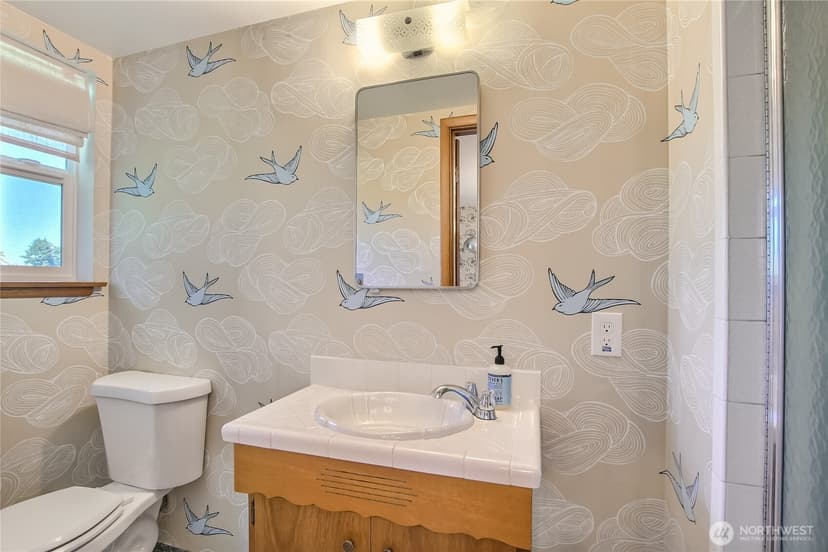 Property photo for 1754 N Narrows Drive, Tacoma photo 21