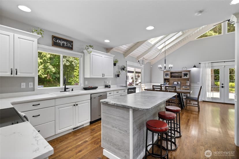 Property photo for 20929 Lake Riley Road, Arlington photo 14