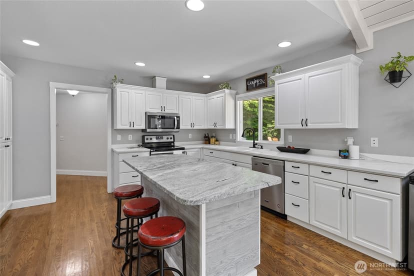 Property photo for 20929 Lake Riley Road, Arlington photo 12