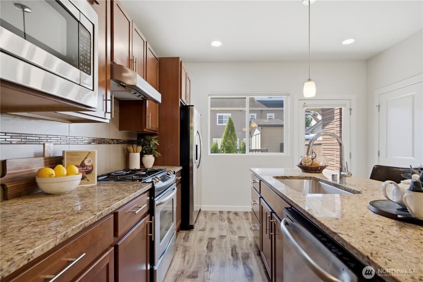 Property photo for 3027 S Nevada Street, Seattle photo 10
