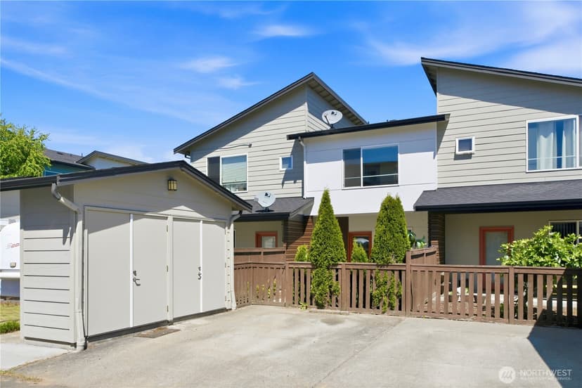 Property photo for 3027 S Nevada Street, Seattle photo 13