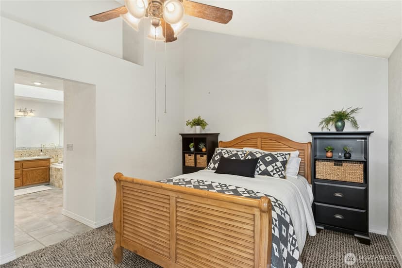Property photo for 24311 SE 41st Place #10, Sammamish photo 21