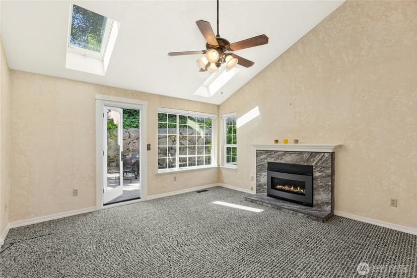 Property photo for 24311 SE 41st Place #10, Sammamish photo 9