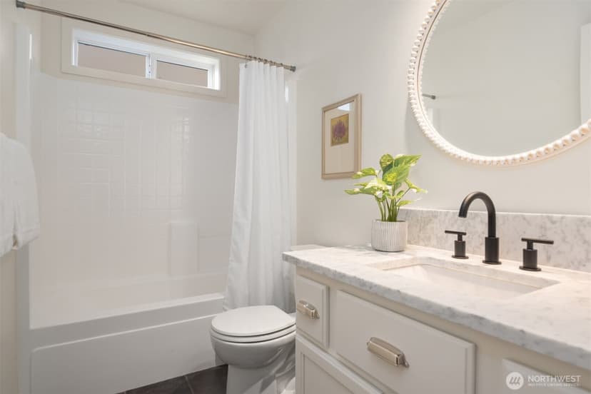 Property photo for 5625 35th Avenue SW, Seattle photo 30