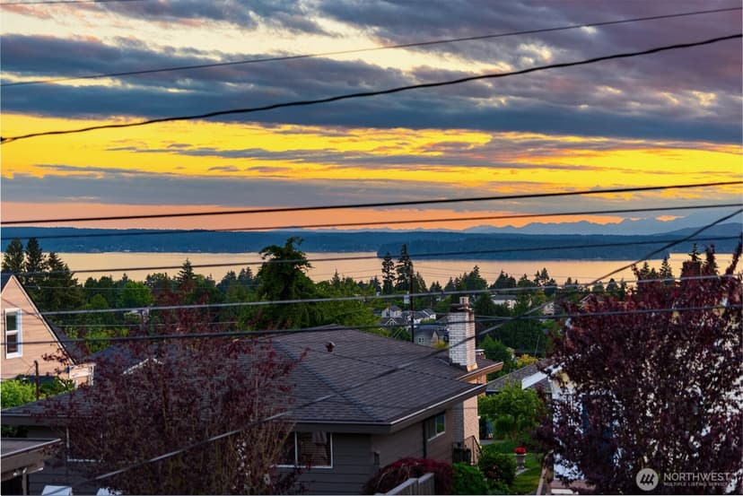 Property photo for 5625 35th Avenue SW, Seattle photo 27