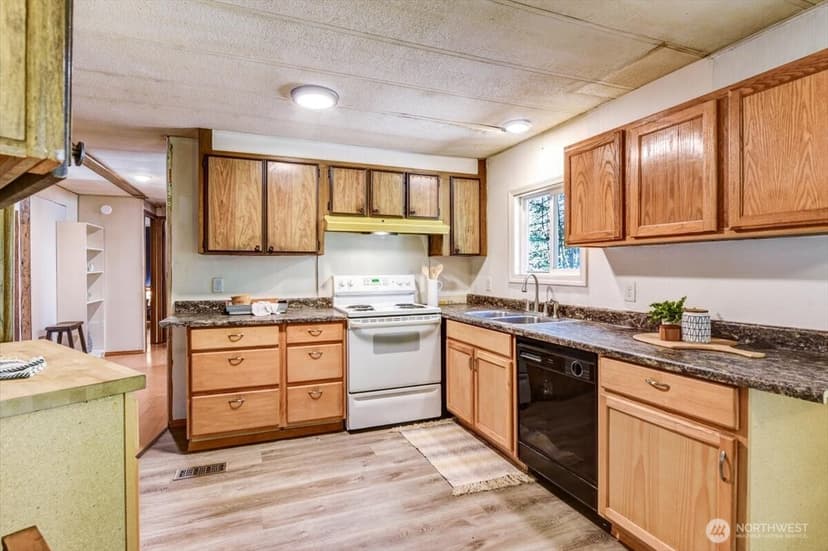 Property photo for 22202 SE 331st Street, Auburn photo 5