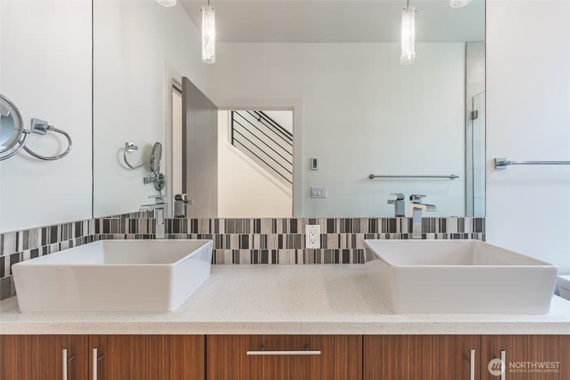 Property photo for 612 N 45th Street #C, Seattle photo 27