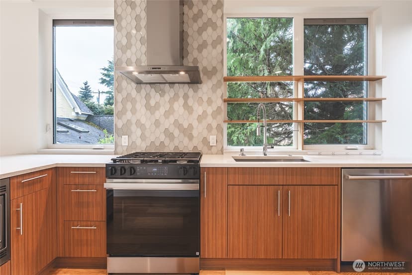 Property photo for 612 N 45th Street #C, Seattle photo 17