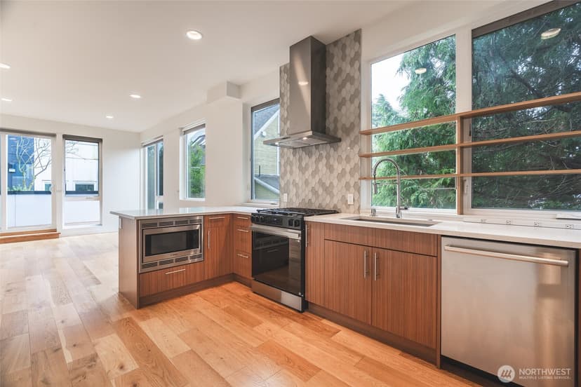 Property photo for 612 N 45th Street #C, Seattle photo 18
