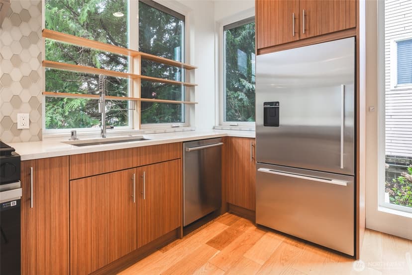 Property photo for 612 N 45th Street #C, Seattle photo 19