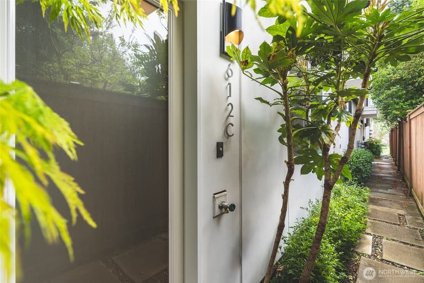 Property photo for 612 N 45th Street #C, Seattle photo 2