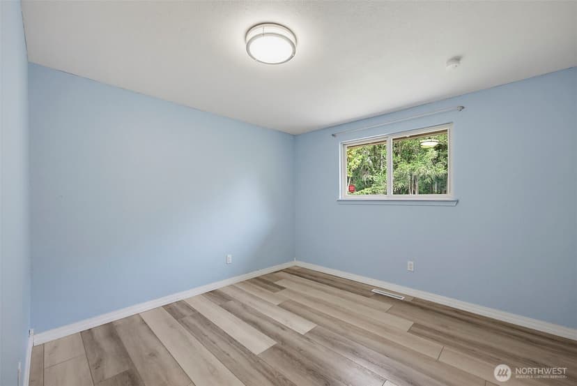 Property photo for 8414 56th Street W, University Place photo 17