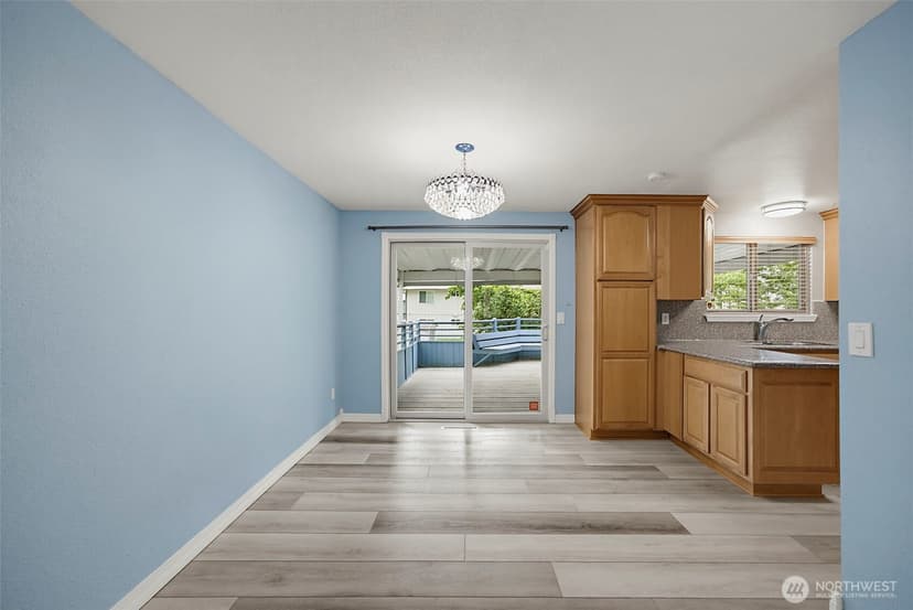 Property photo for 8414 56th Street W, University Place photo 9