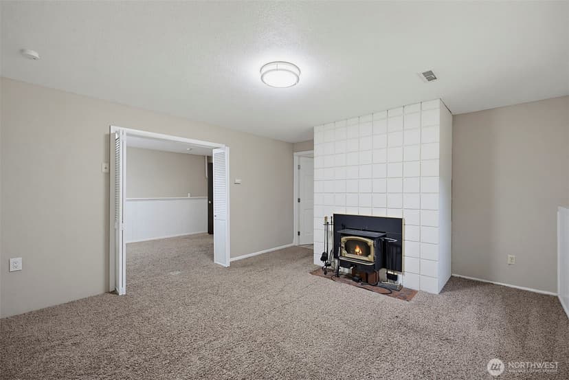 Property photo for 8414 56th Street W, University Place photo 23