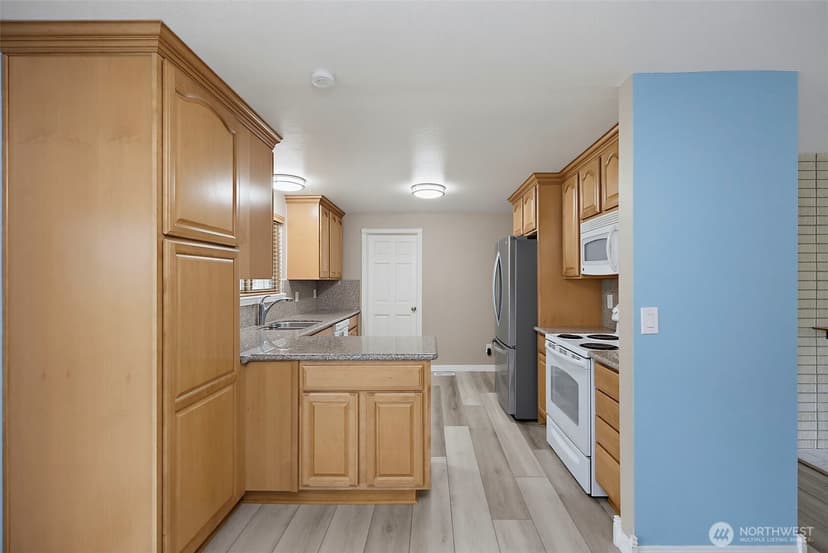 Property photo for 8414 56th Street W, University Place photo 11
