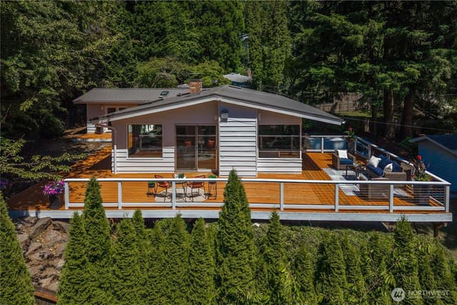 Property photo for 6620 NE 129th St, Kirkland