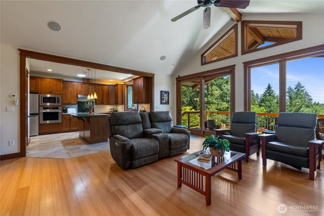 Property photo for 15765 Green Leaf Lane SW, Port Orchard photo 2
