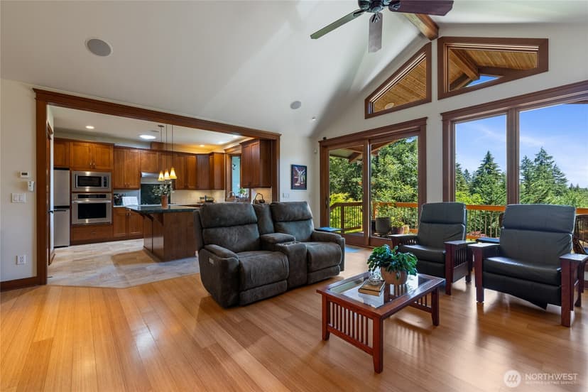 Property photo for 15765 Green Leaf Lane SW, Port Orchard photo 2