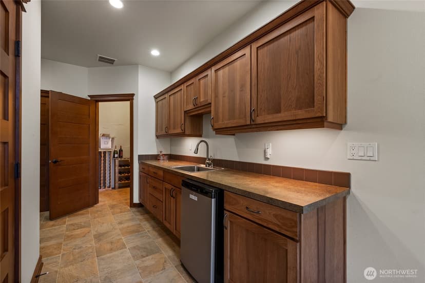 Property photo for 15765 Green Leaf Lane SW, Port Orchard photo 19