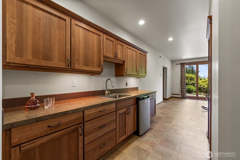 Property photo for 15765 Green Leaf Lane SW, Port Orchard photo 18