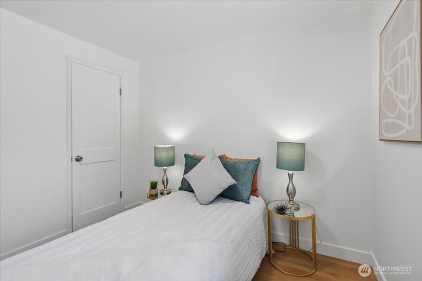 Property photo for 11515 26th Avenue SW, Seattle photo 22