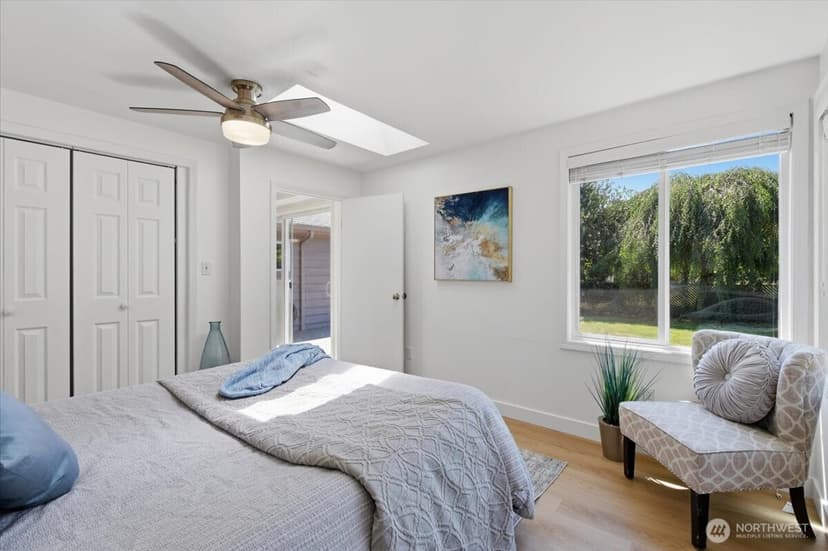 Property photo for 11515 26th Avenue SW, Seattle photo 14
